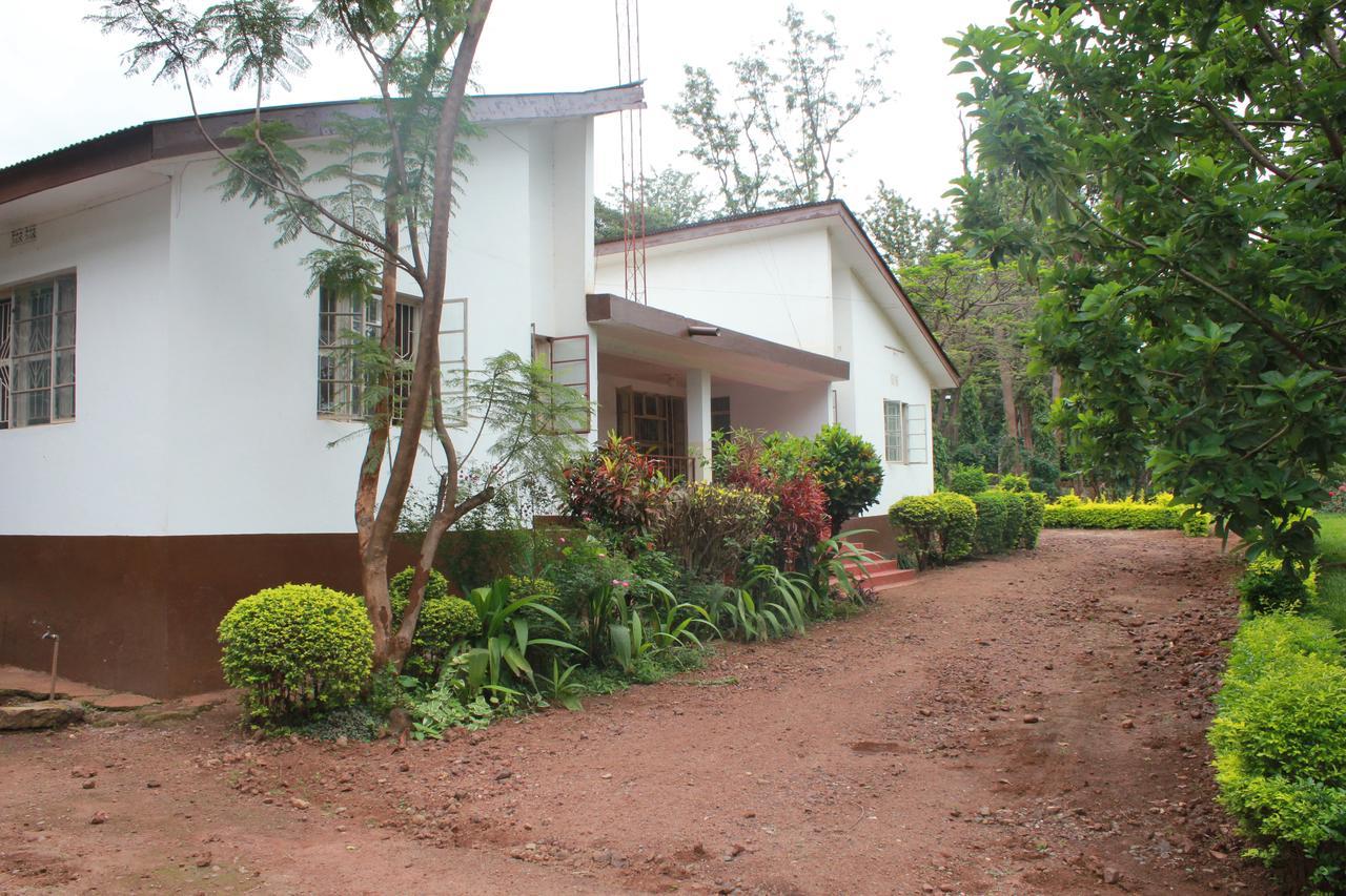 Hostel Hoff Moshi Exterior photo